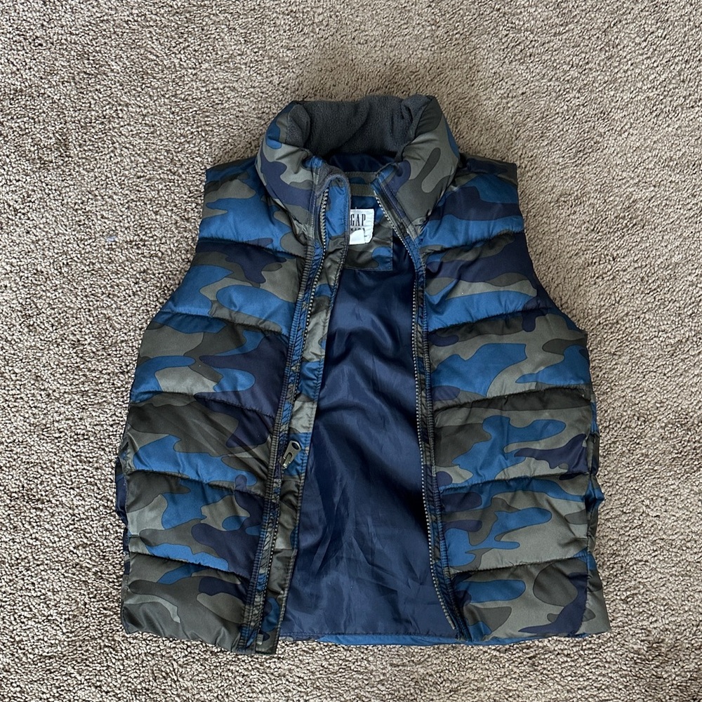 Gap Camouflage Puffer Vest